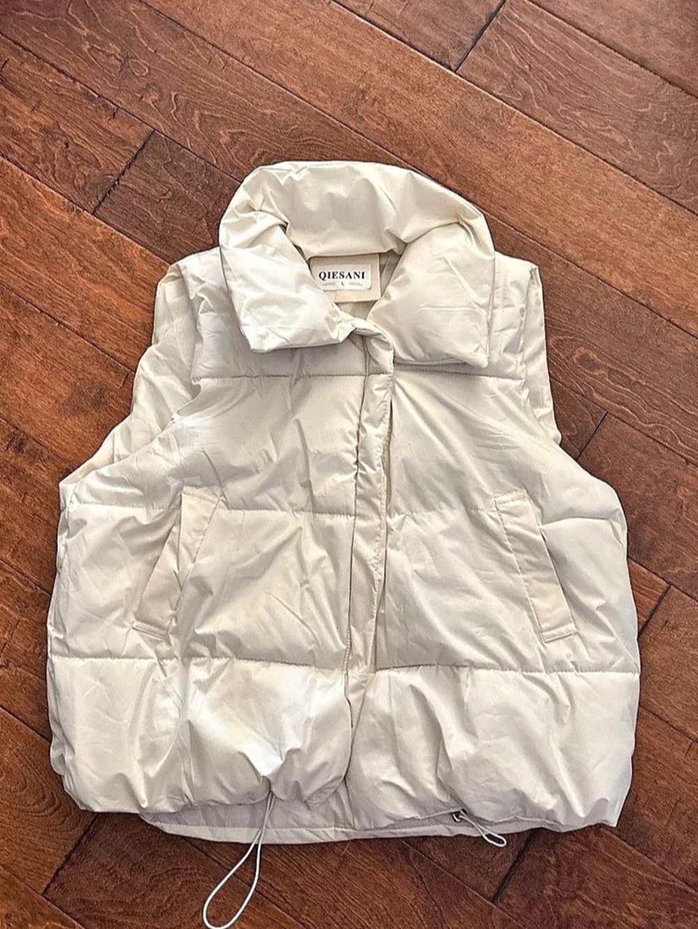QHESANE Women's Puffer Vest in White Like New